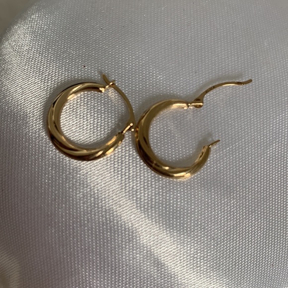 14KT Hoop Earrings - Picture 4 of 7